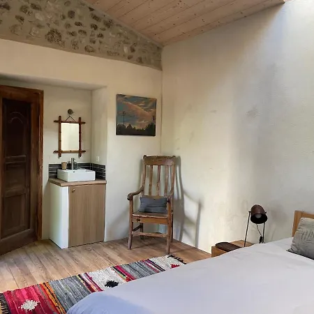 Maison Sur Les Hauteurs De * Dieulefit